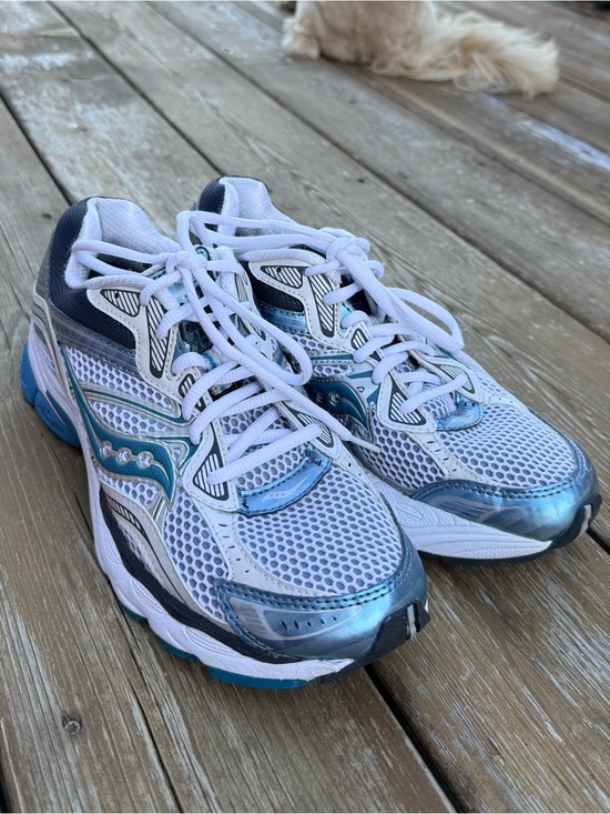 Saucony Shoes - Saucony Women’s Running Shoes Size 9